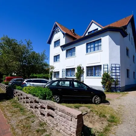 Flieder Apartament *